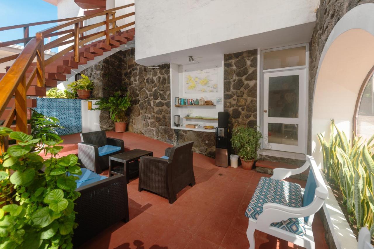 Hostal North Seymour 푸에르토아요라 외부 사진