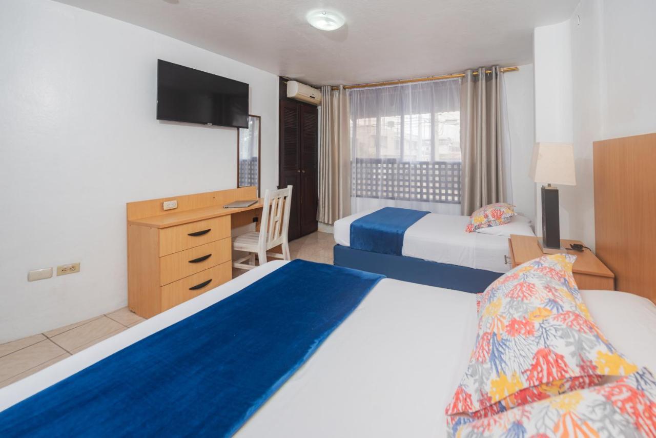 Hostal North Seymour 푸에르토아요라 외부 사진